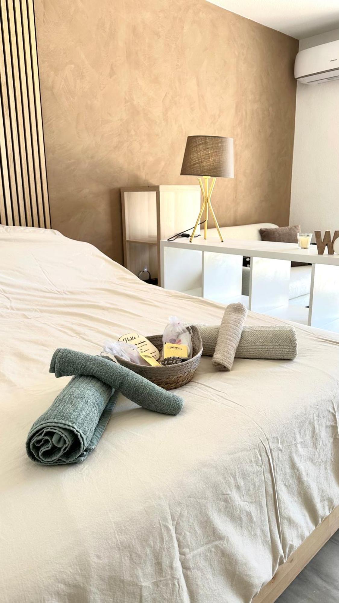 Appartement The Pearl Of Pinacho - Front & Swimming Pool